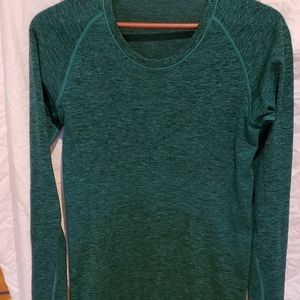 Lululemon - Swiftly Tech Long Sleeve Shirt